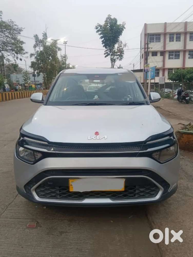 Kia Carens Yellow Board