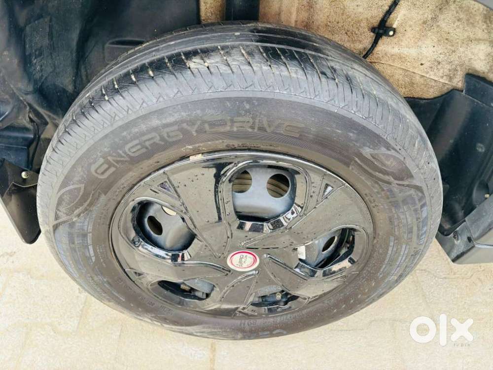 Tata Punch 1.2 Revotron Adventure Camo Rhythm Amt, 2025, Petrol