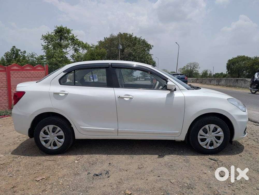 Maruti Suzuki Swift Dzire 1.3 Vxi, 2022, Cng & Hybrids
