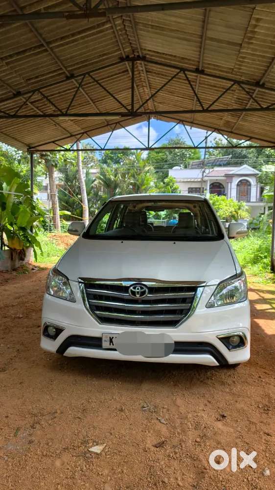 Toyota Innova 2014 Diesel Well Maintained