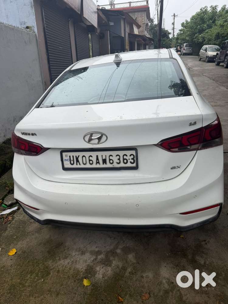 Automatic Hyundai Verna  2019