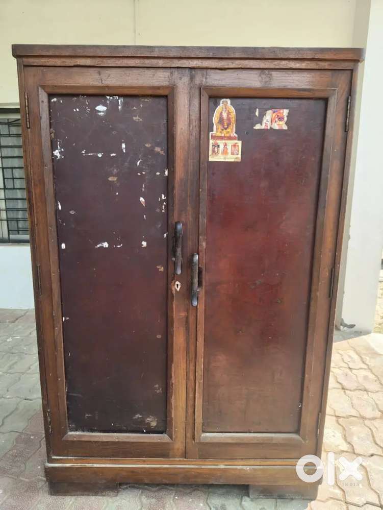 Wooden almari best quality