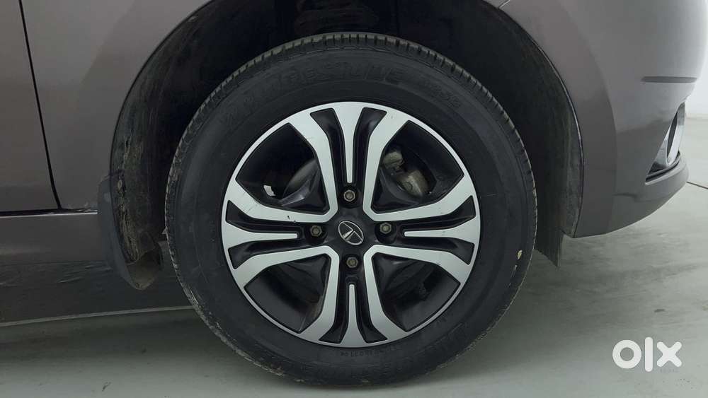 Tata Tiago Xza, 2019, Petrol