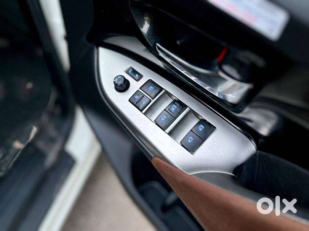 Toyota Innova Crysta [2020-ongoing] 2.4 Zx At 7 Str, 2022, Diesel