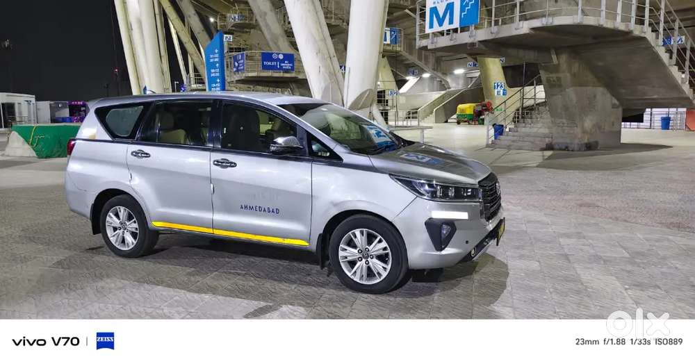 Toyota Innova Crysta 2019 Diesel 180000 Km Driven