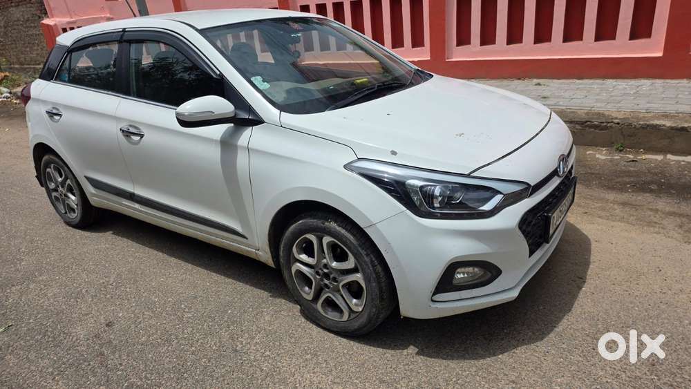 Hyundai I20 Petrol Asta Option, 2018, Petrol