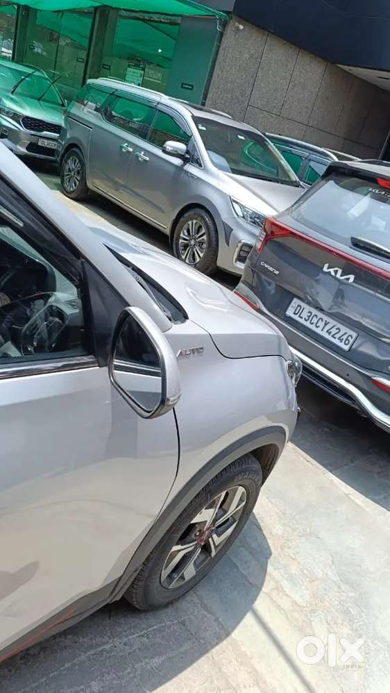 Kia Sonet August 2022 Diesel Top-end Model Gt Line Auto Transmission