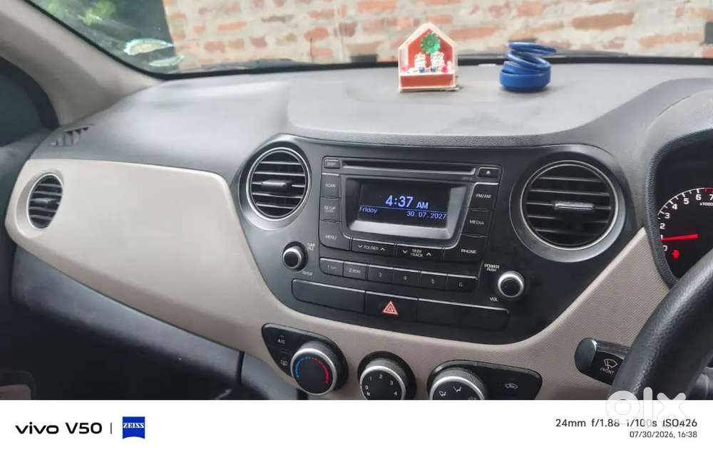 Hyundai Xcent Petrol 2015