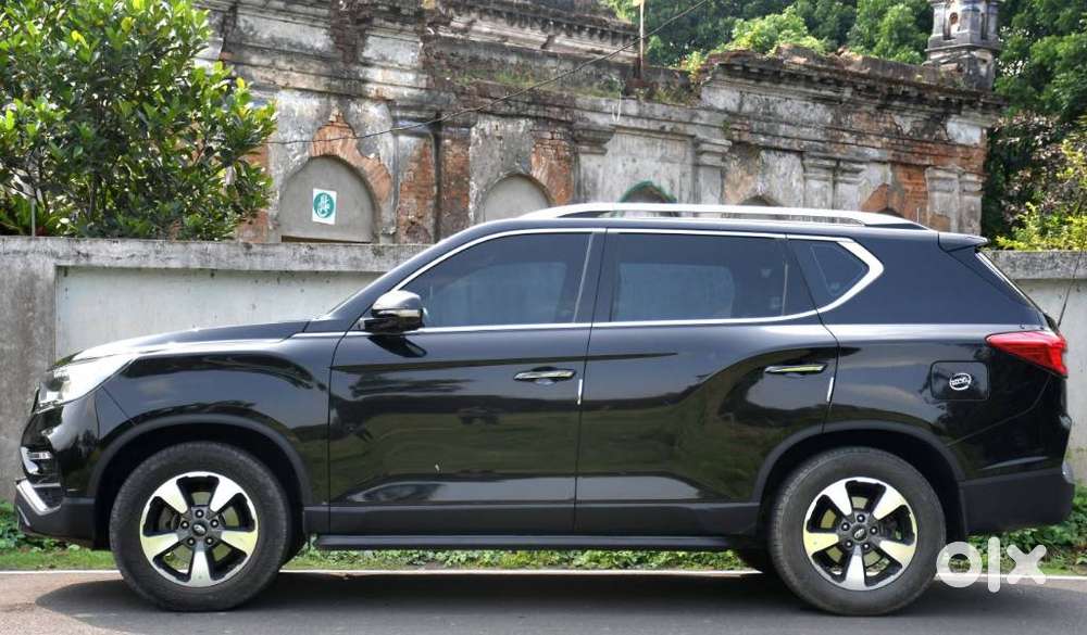 Mahindra Alturas G4 4wd At, 2021, Diesel