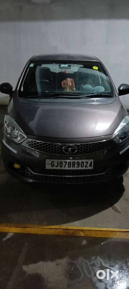 Central Lock, Front Rear, Music System, Navigation System Given