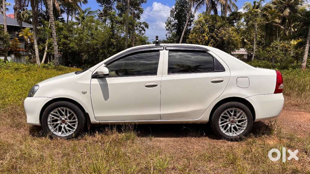 Low Kilometer , Single Owner Toyota Etios Gd 2015