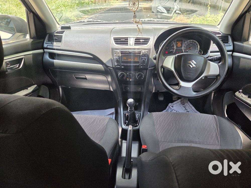 Maruti Suzuki Swift Vxi Optional, 2016, Petrol
