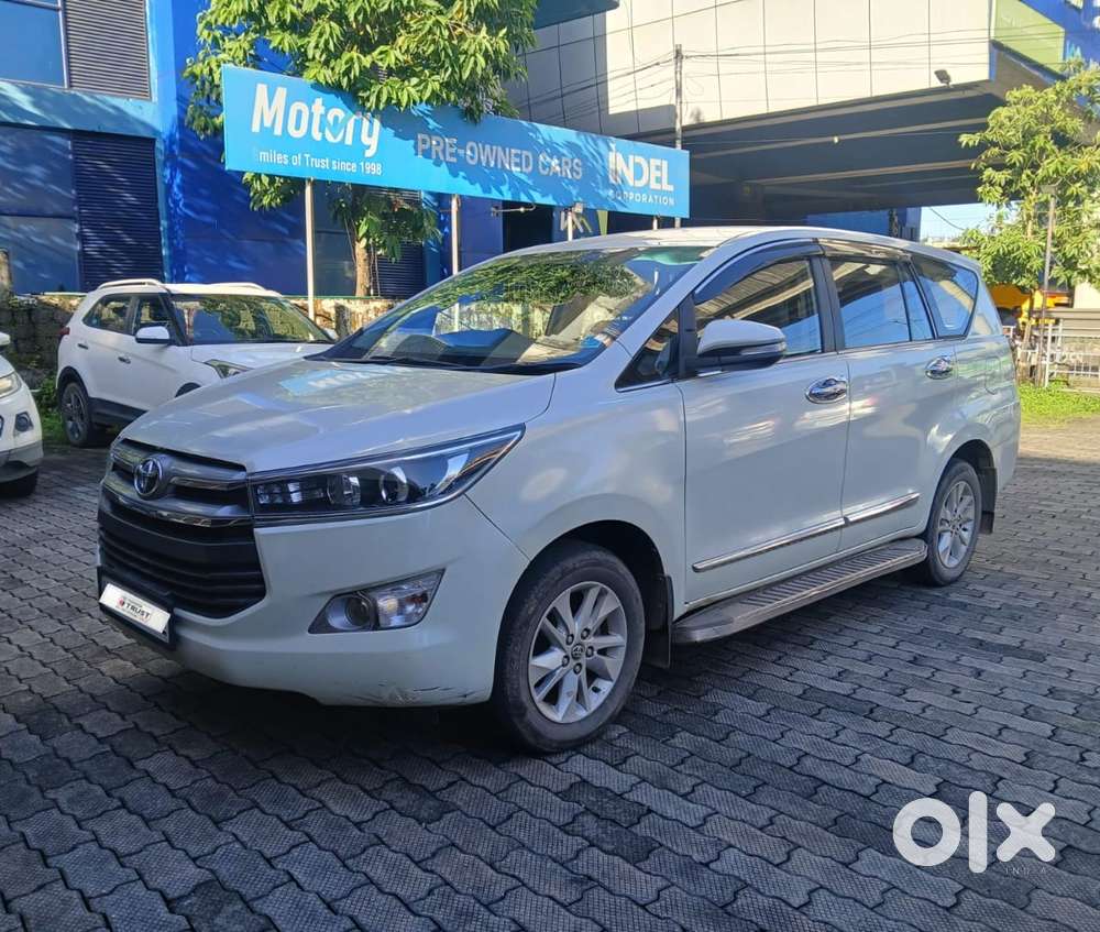 Toyota Innova Crysta 2.4 Vx Mt, 2016, Diesel