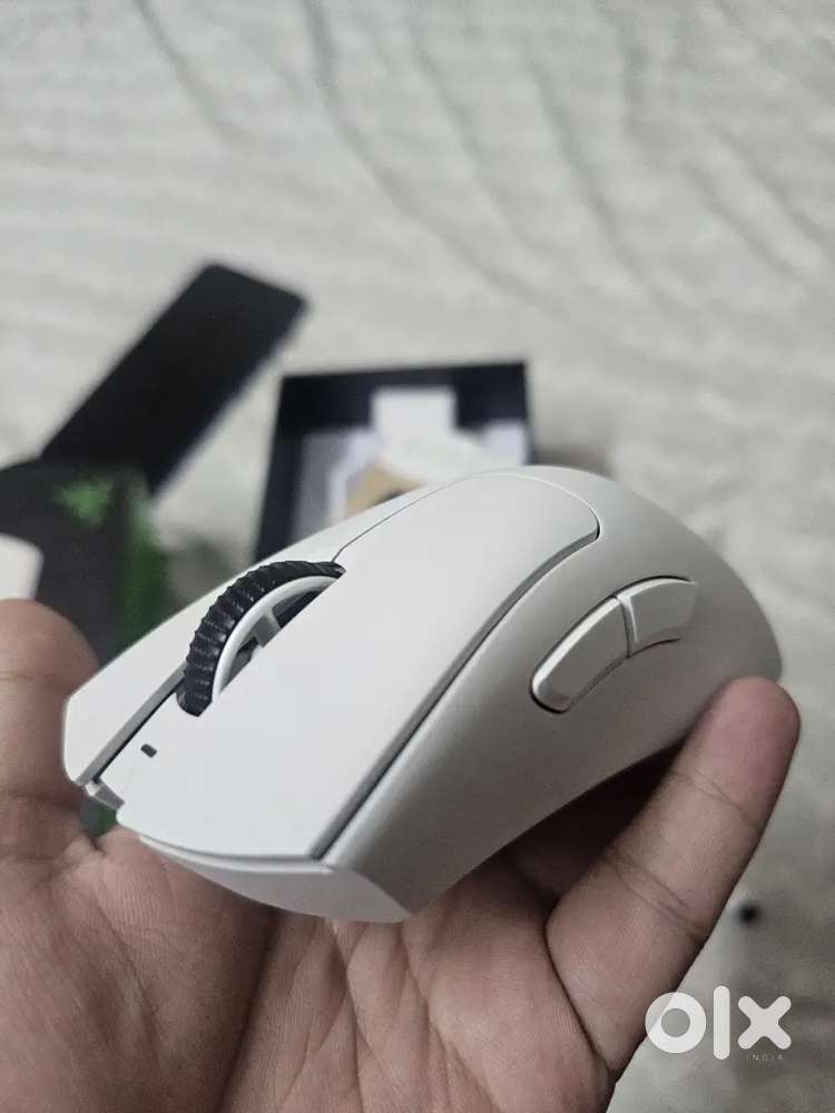 Razer Deathadder V3 pro gaming mouse