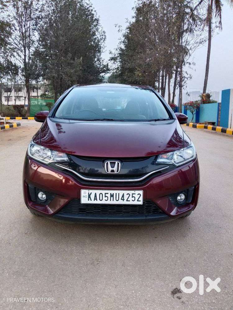 Honda Jazz V Automatic, 2016, Petrol