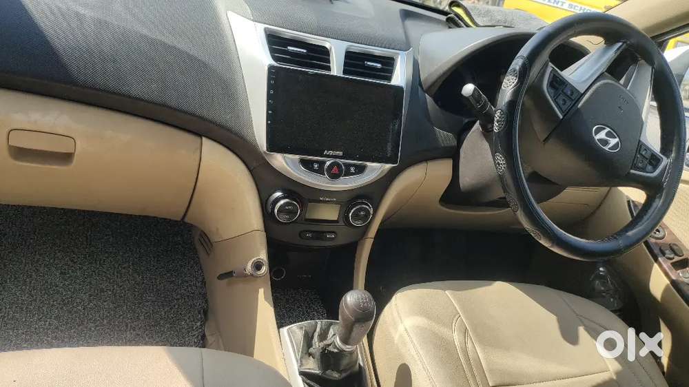 Full Top  Hyundai Verna