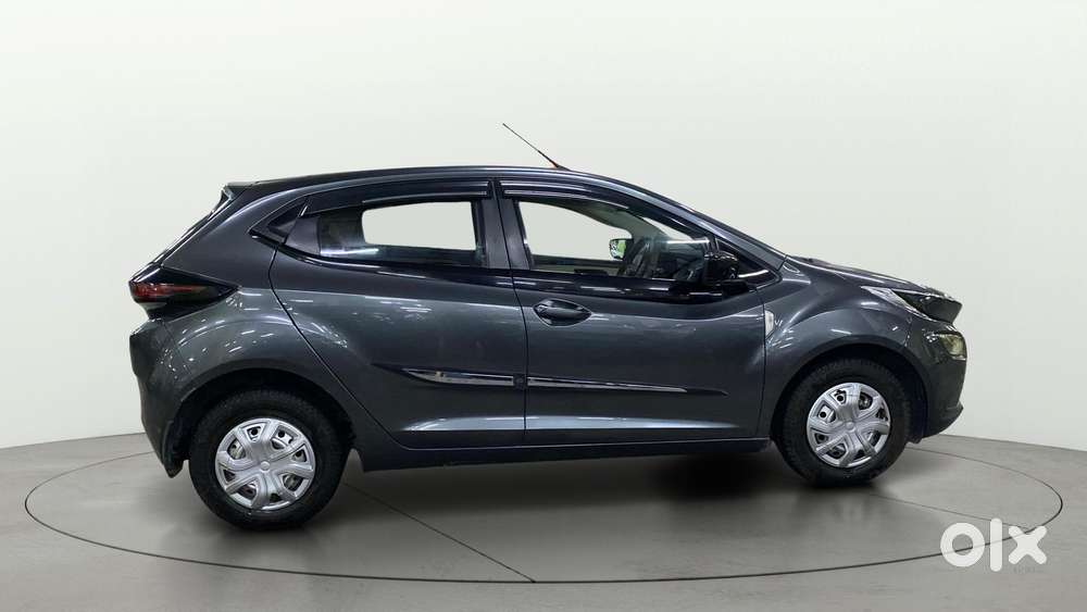 Tata Altroz 1.2 Xe Plus Petrol, 2022, Petrol