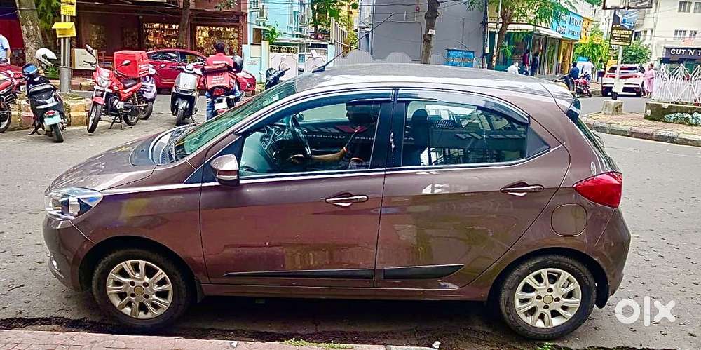 Tata Tiago 1.2 Revotron Xz (o), 2017, Petrol
