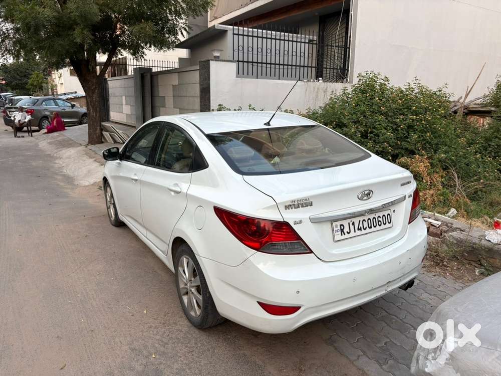 Hyundai Fluidic Verna 2011 Diesel Manual
