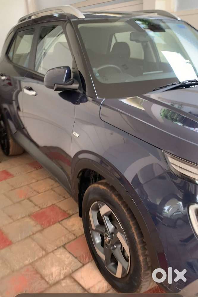 Hyundai Venue Petrol 2021