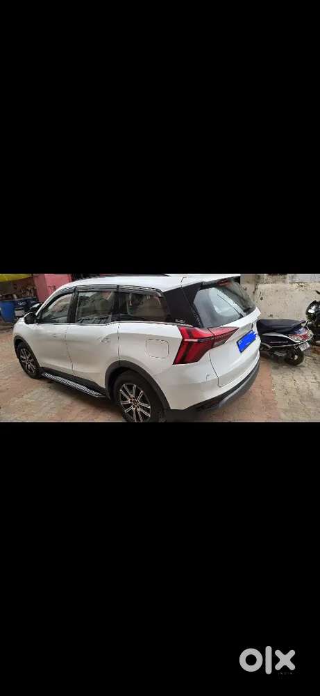 Mahindra Xuv700 Ax7 2023