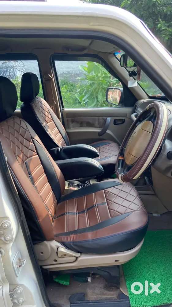 Mahindra Scorpio 2.5 Turbo 2012