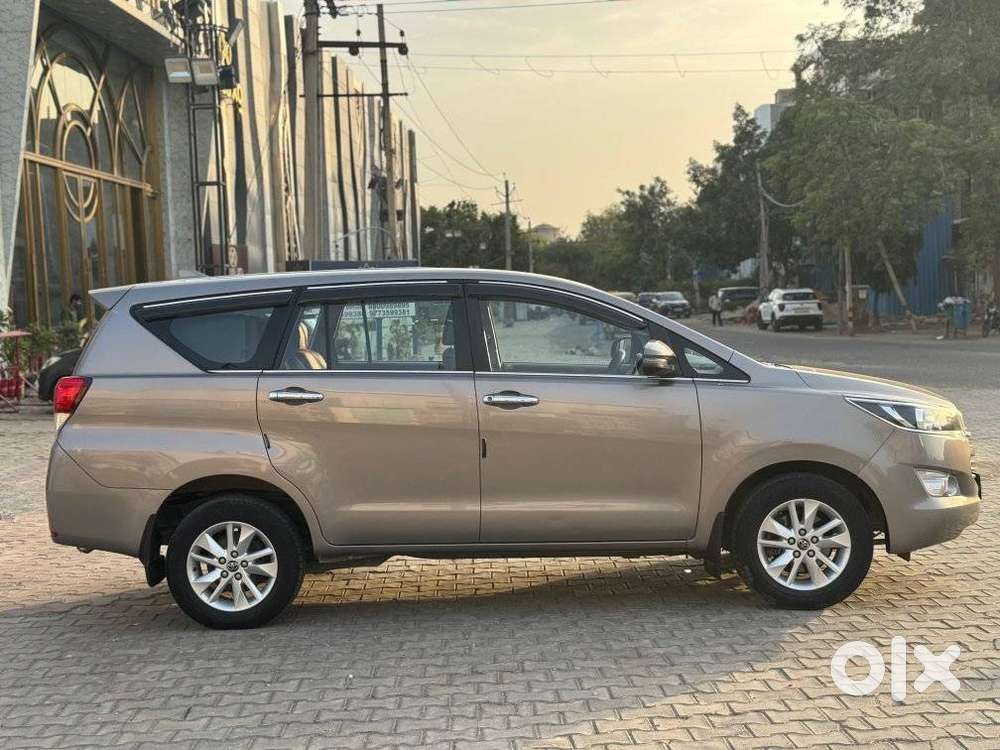Toyota Innova Crysta 2.4 Gx Mt, 2019, Diesel