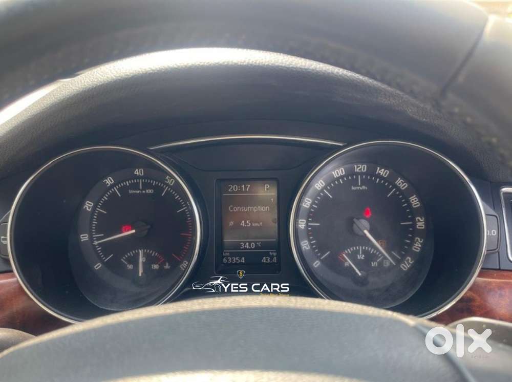 Skoda Superb 2008-2013 Elegance 2.0 Tdi Cr At, 2012, Petrol