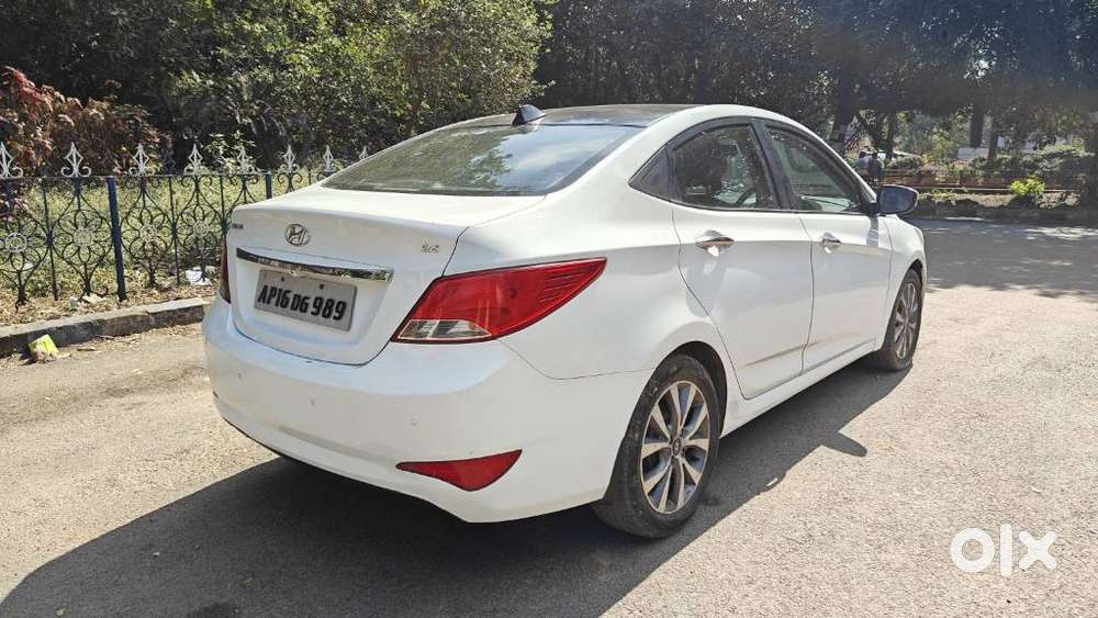 Hyundai Verna 1.6 Sx Crdi, 2015, Diesel
