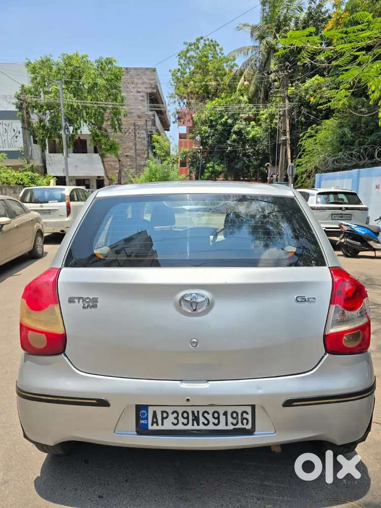 Toyota Etios Liva 2016
