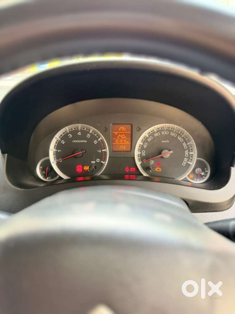 Maruti Suzuki Swift Petrol 2012
