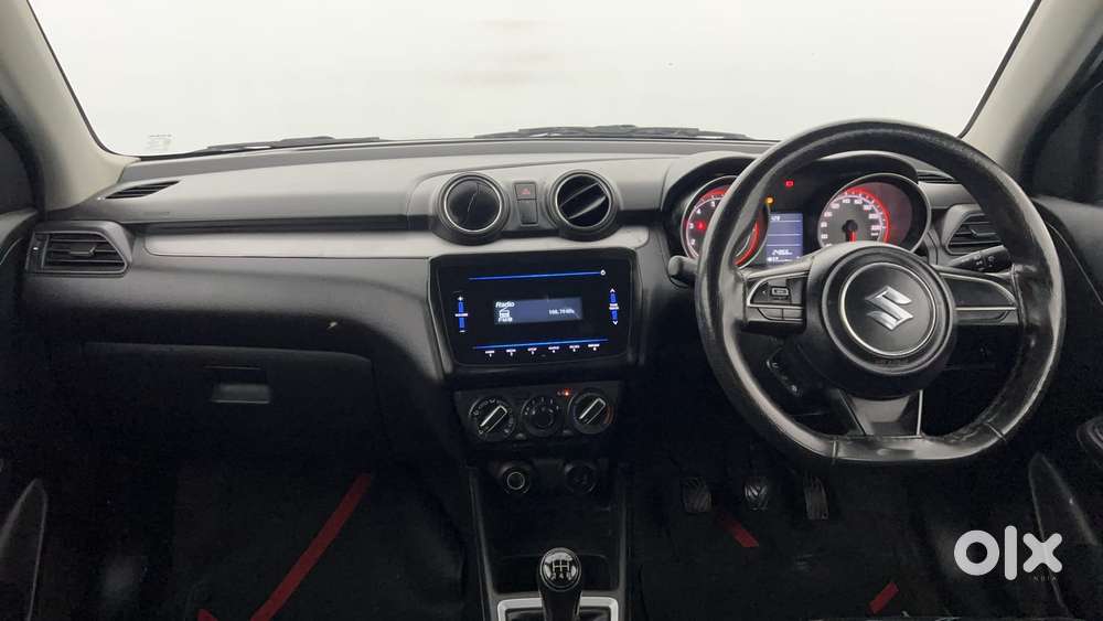 Maruti Suzuki Swift Vvt Vxi, 2021, Petrol