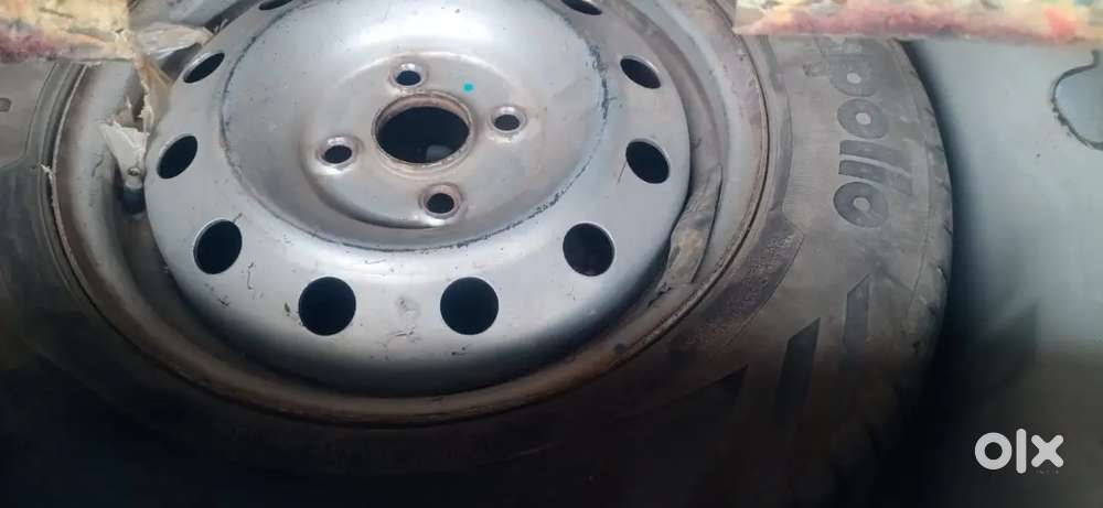 Maruti Suzuki Dzire 2014 Petrol Variant Cng Outside Fitted