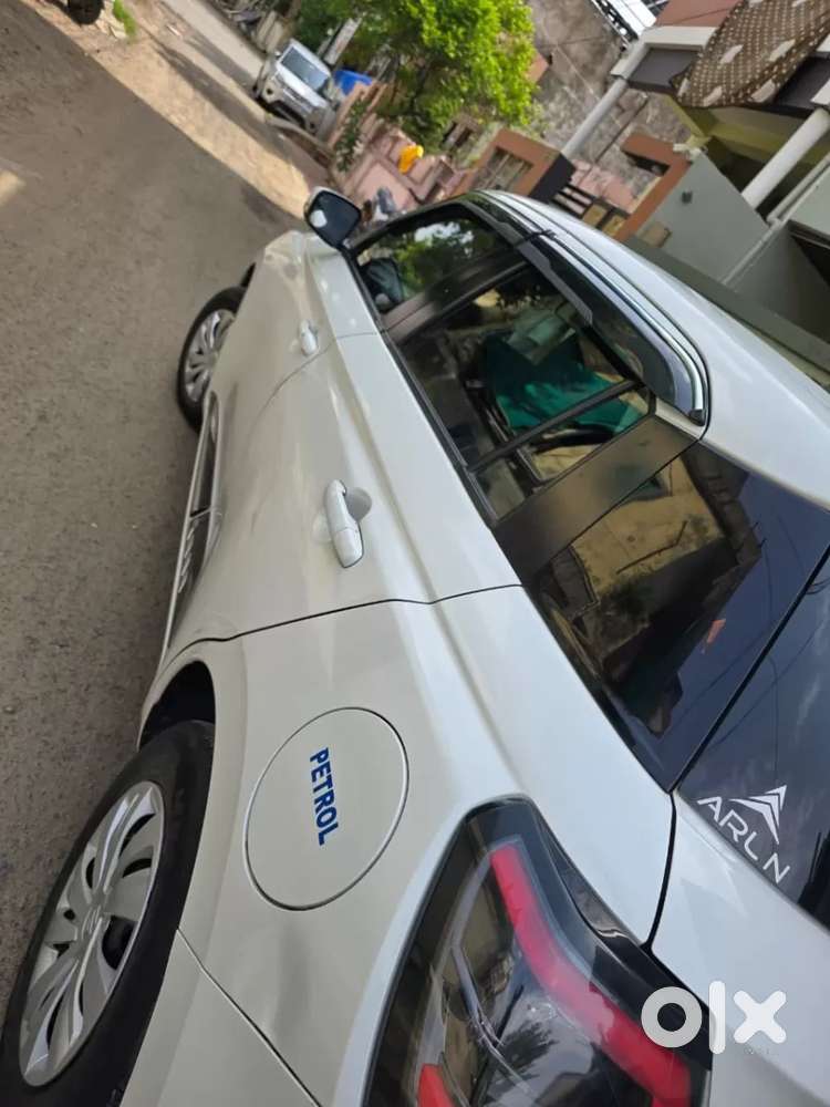Maruti Suzuki Swift Vxi, 2024, Petrol