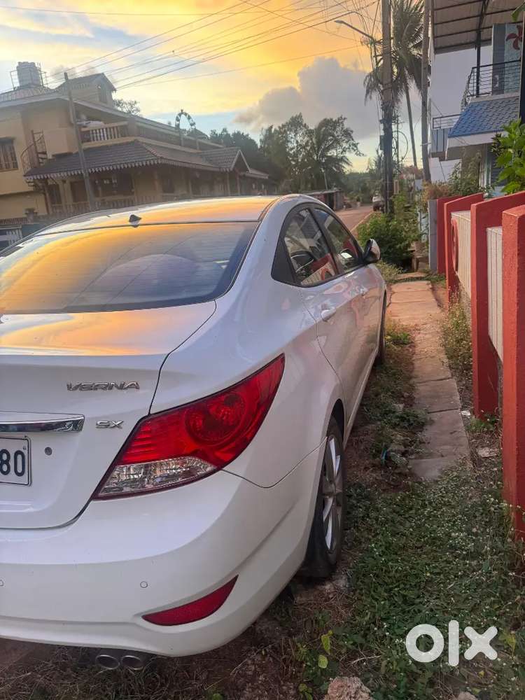 Hyundai Verna 1.6 Petrol Manual 2013
