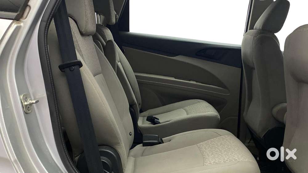 Mahindra Marazzo M2, 2021, Diesel