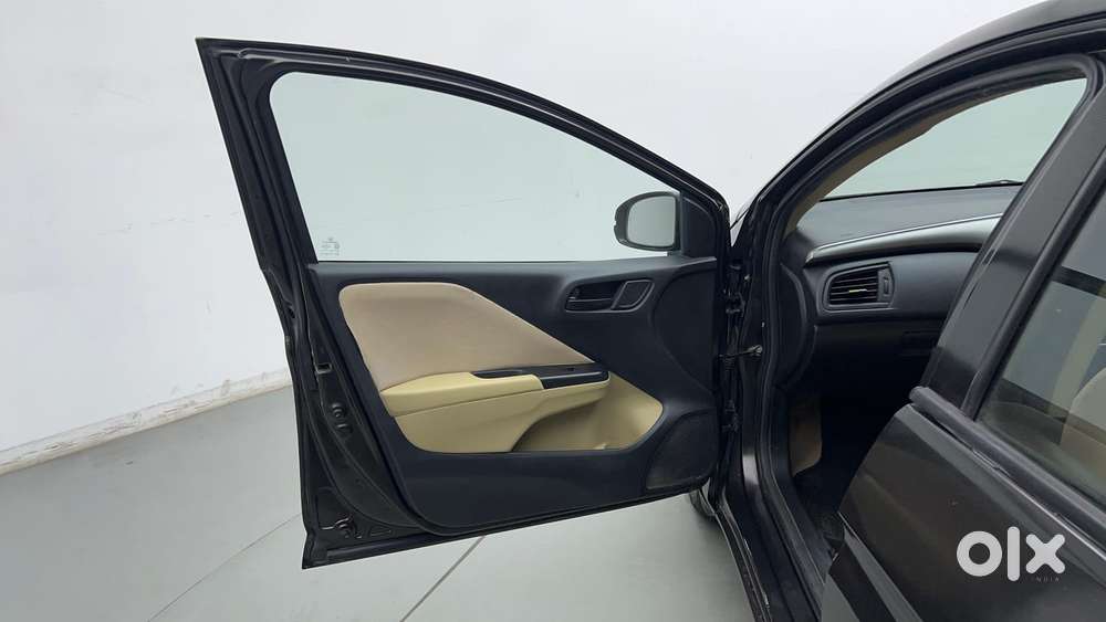 Honda City I-vtec Sv, 2015, Petrol