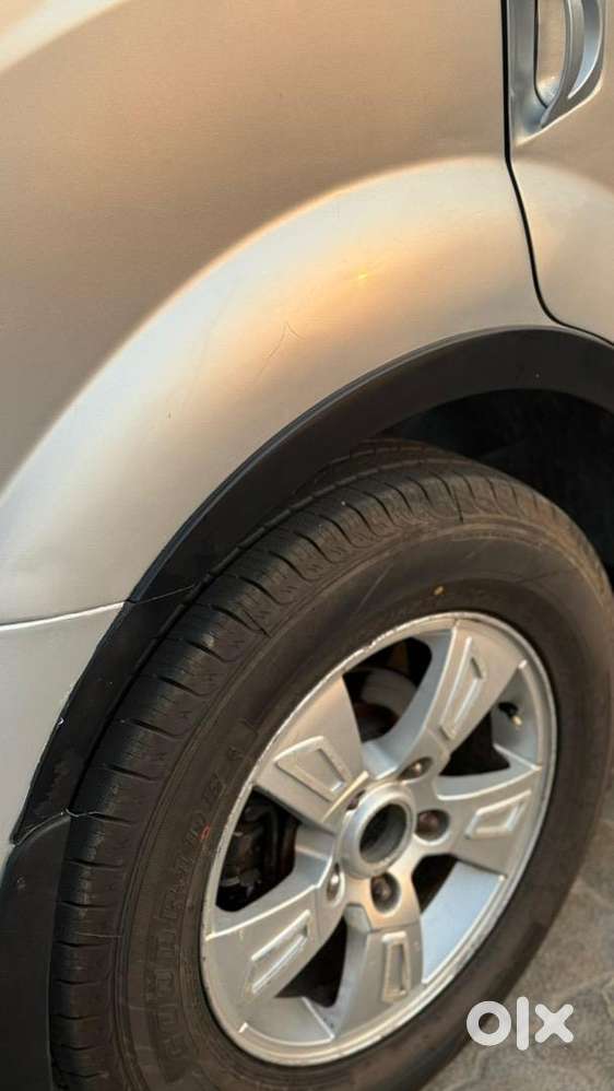 Mahindra Xuv500 Diesel 106000 Km Driven