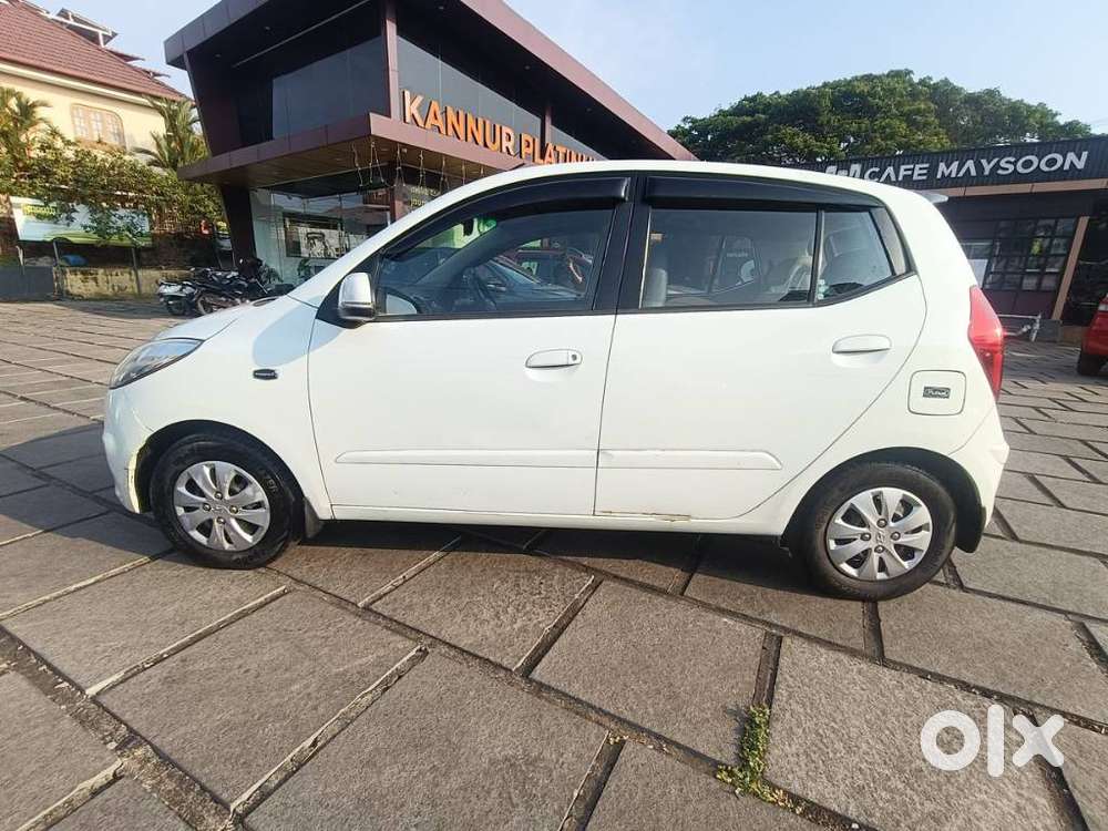 Hyundai I10 Sportz, 2012, Petrol