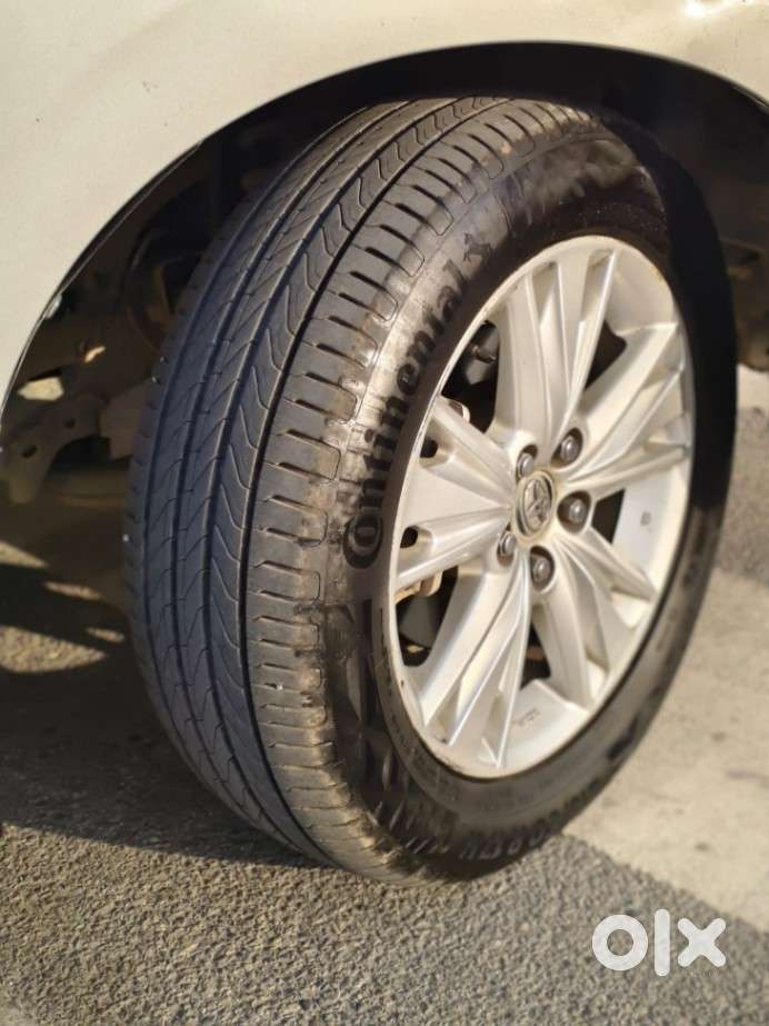 Toyota Innova Crysta 2.8z Automatic, 2017, Diesel