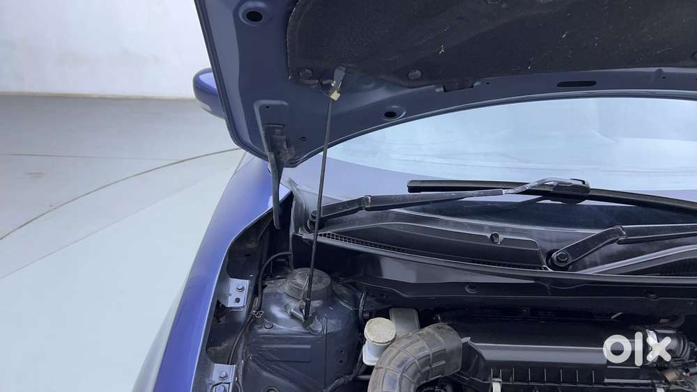 Maruti Suzuki Dzire 1.2 Zxi, 2017, Petrol