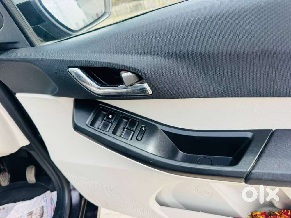 Tata Tiago Xz Plus Cng Dual Tone, 2022, Cng & Hybrids