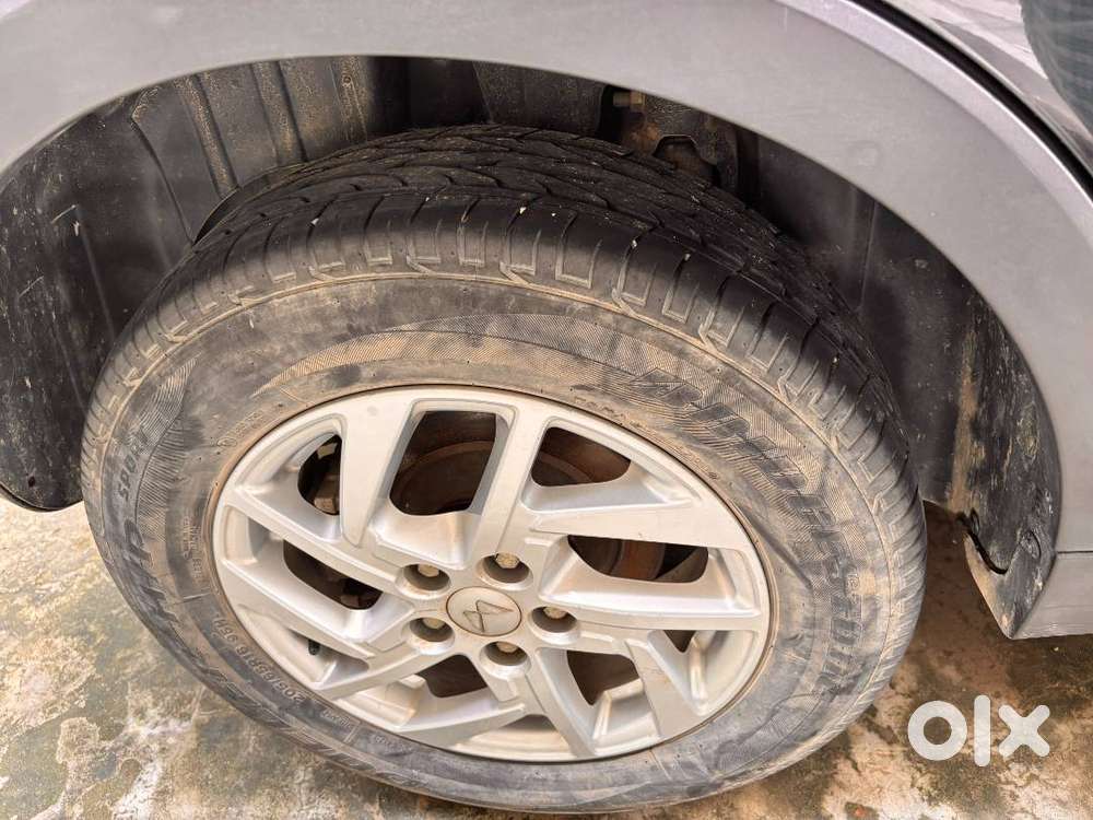 Mahindra Xuv300 2024 W8 Petrol 56388 Km