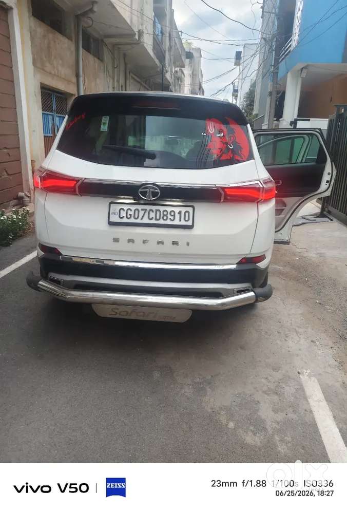 Tata Safari 2021