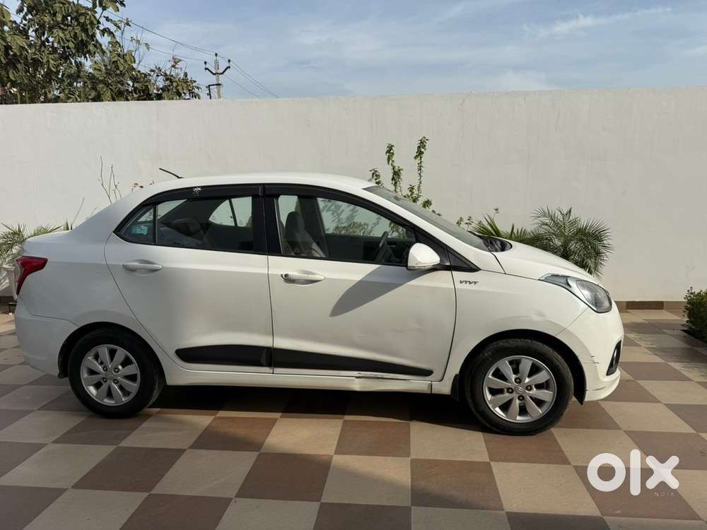 Hyundai Xcent Petrol Manual 2015