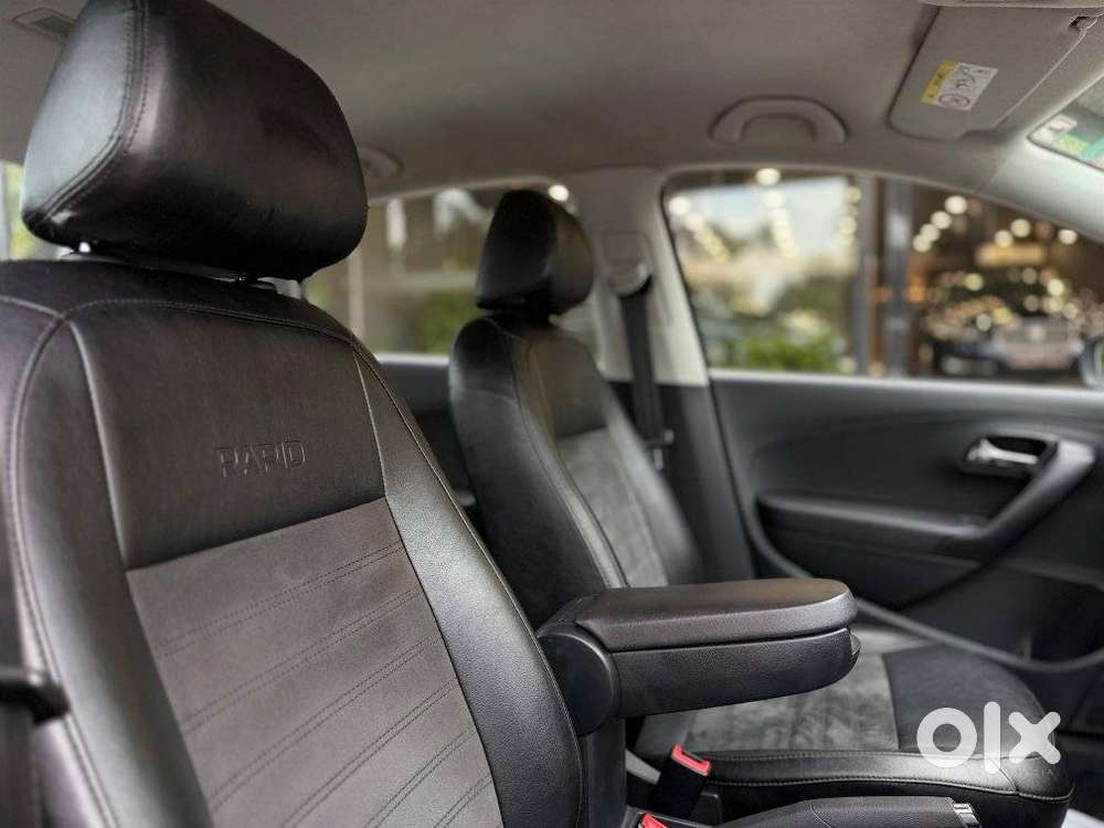 Skoda Rapid [2016-2018] 1.6 Style Plus Mpi At, 2017, Petrol