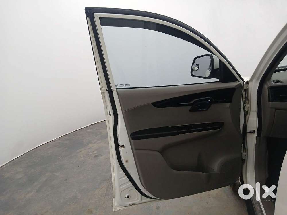 Mahindra Kuv 100 Mfalcon G80 K6, 2016, Petrol