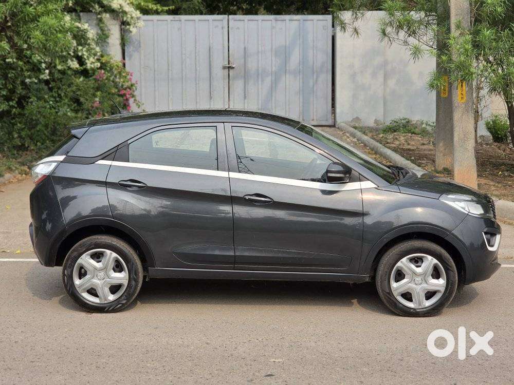 Tata Nexon 1.5 Revotorq Xm (s), 2018, Diesel