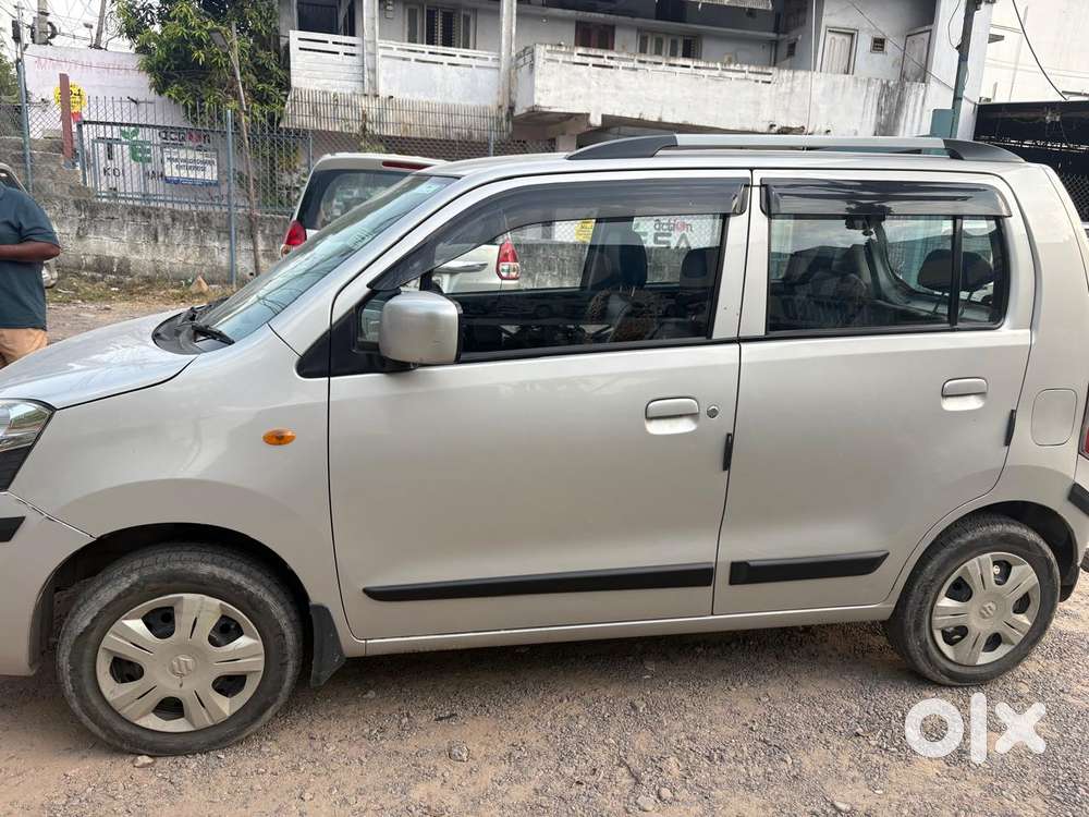 Maruti Suzuki Wagon R Amt Vxi Plus, 2016, Petrol