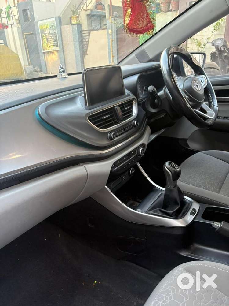 Tata Altroz 2020 Petrol 23600 Km Driven